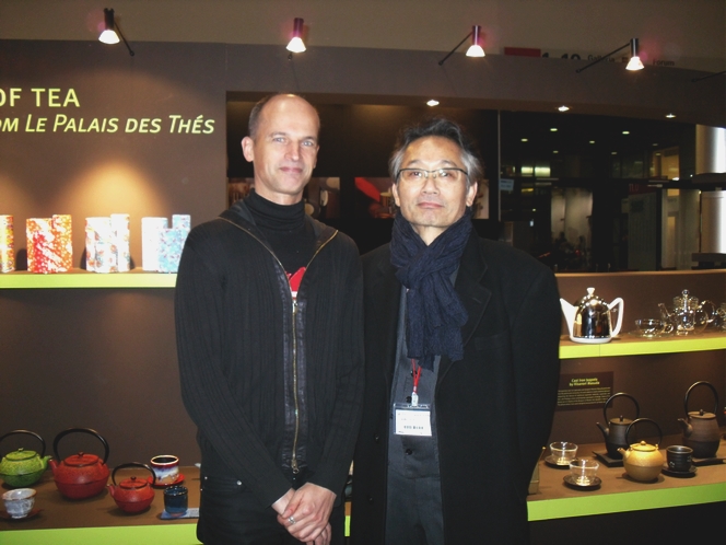 Hisanori Masuda, designer de théières Hisanori Masuda, designer de théières