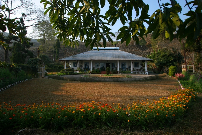 Tea grower’s bungalow in Teesta Valley Tea grower’s bungalow in Teesta Valley
