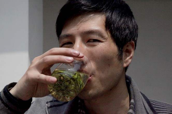 Tea can infuse directly in the glass
