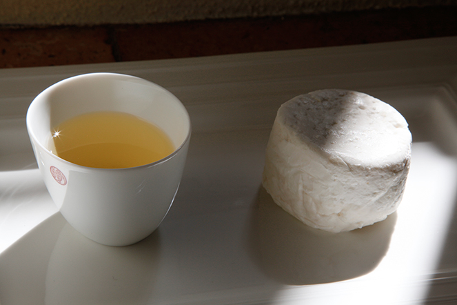 Pairing tea and cheese: the example of goat’s cheese