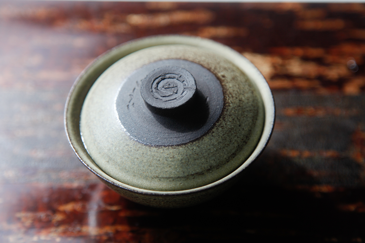The simplicity of the gaiwan